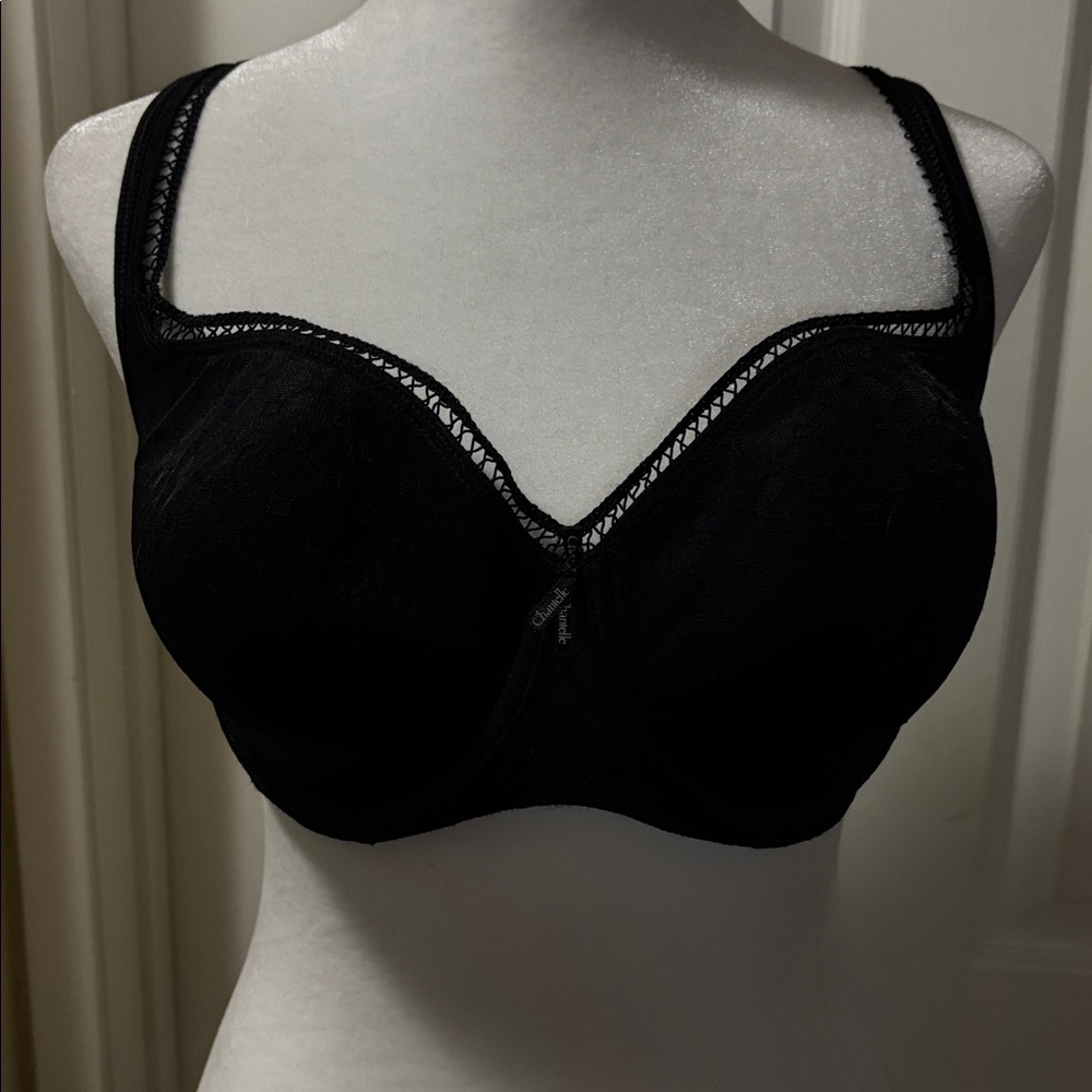 CHANTELLE Elegant Black Bra with adjustable back for several looks